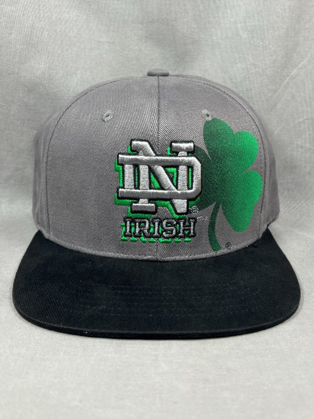 Notre Dame Fighting Irish Captivating Hat Gray Black Green Clover Snapback Cap